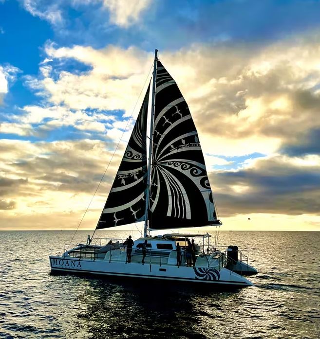 moana sailing company catamaran oahu hawaii