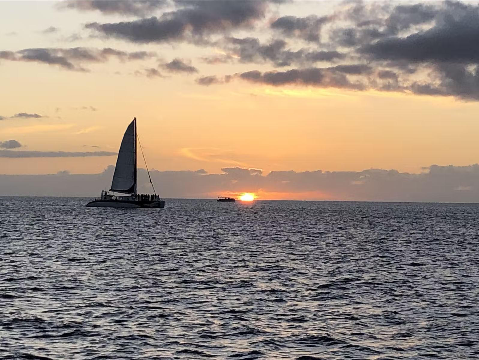 makani catamaran sunset sail oahu hawaii
